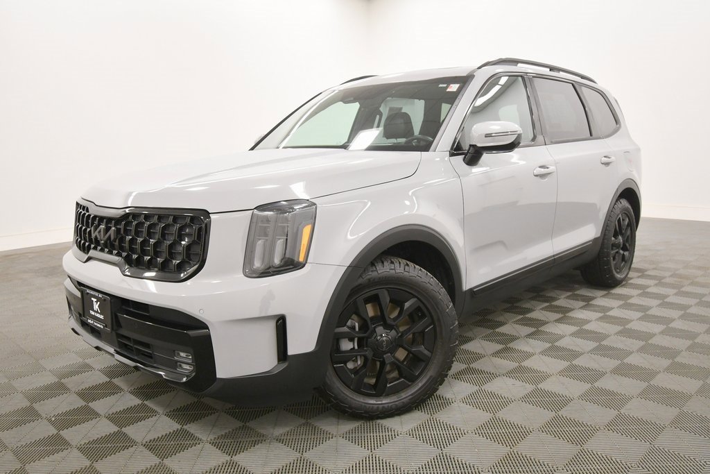 Certified 2025 Kia Telluride SX Prestige X-Pro image 2