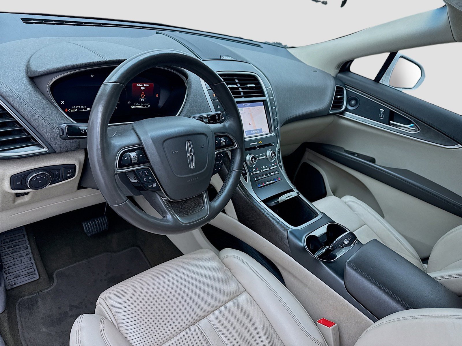Used 2019 Lincoln Nautilus Reserve AWD/4WD image 7