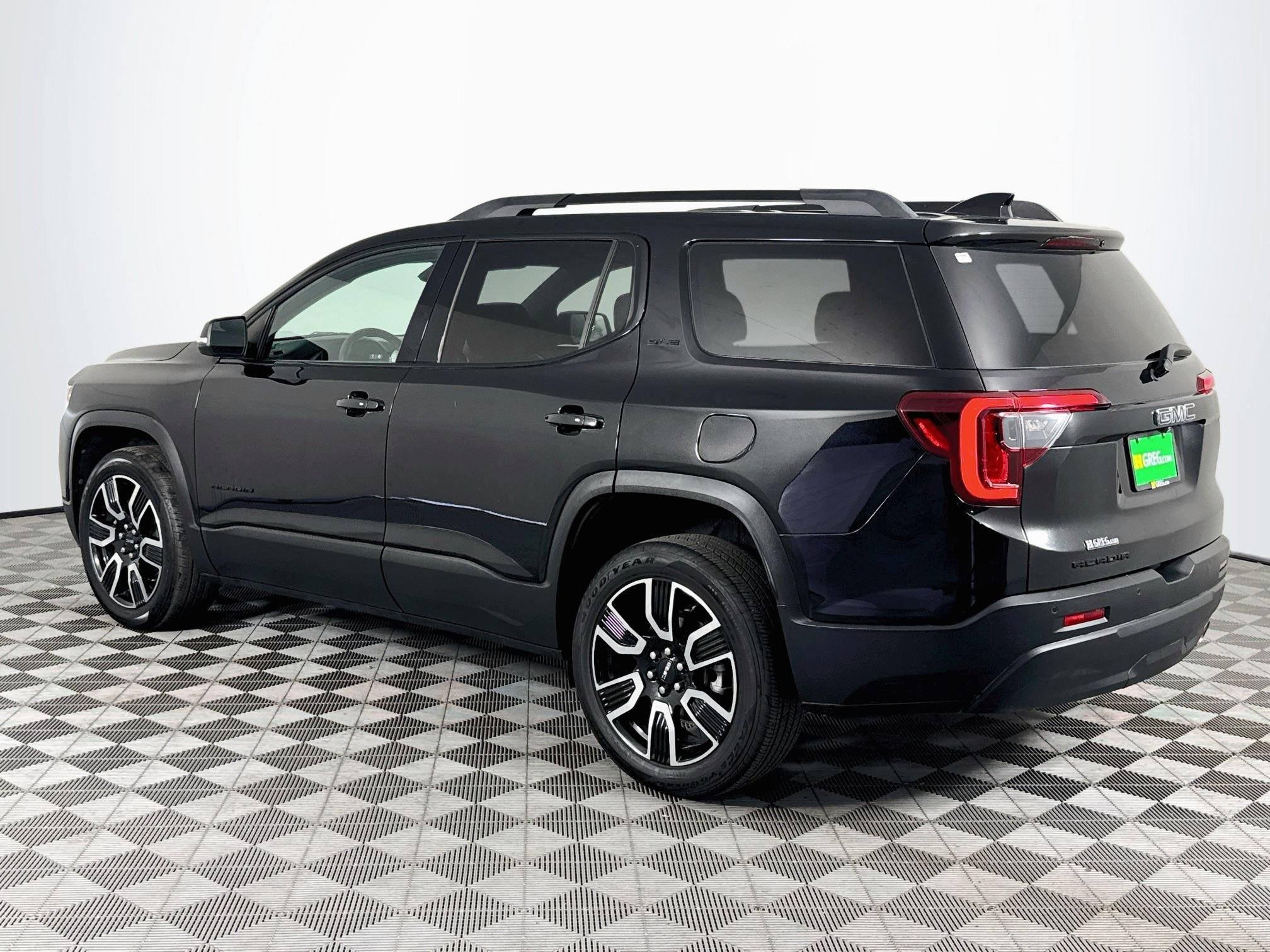 Used 2021 GMC Acadia SLE w/ Elevation Edition FWD image 6