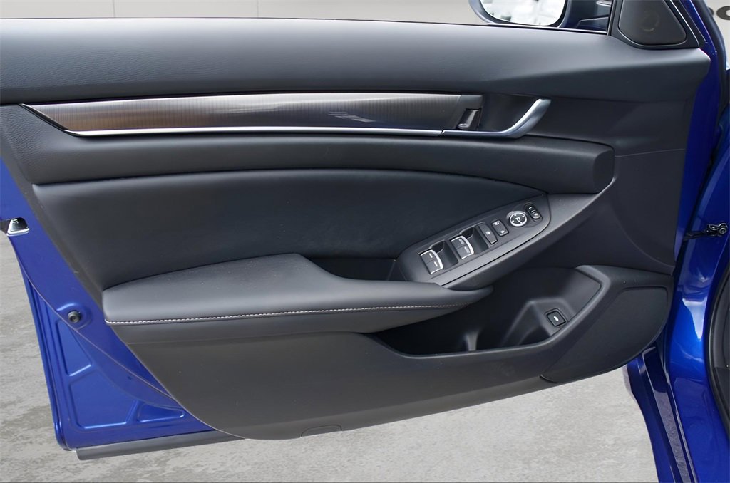 Used 2022 Honda Accord Sport image 25