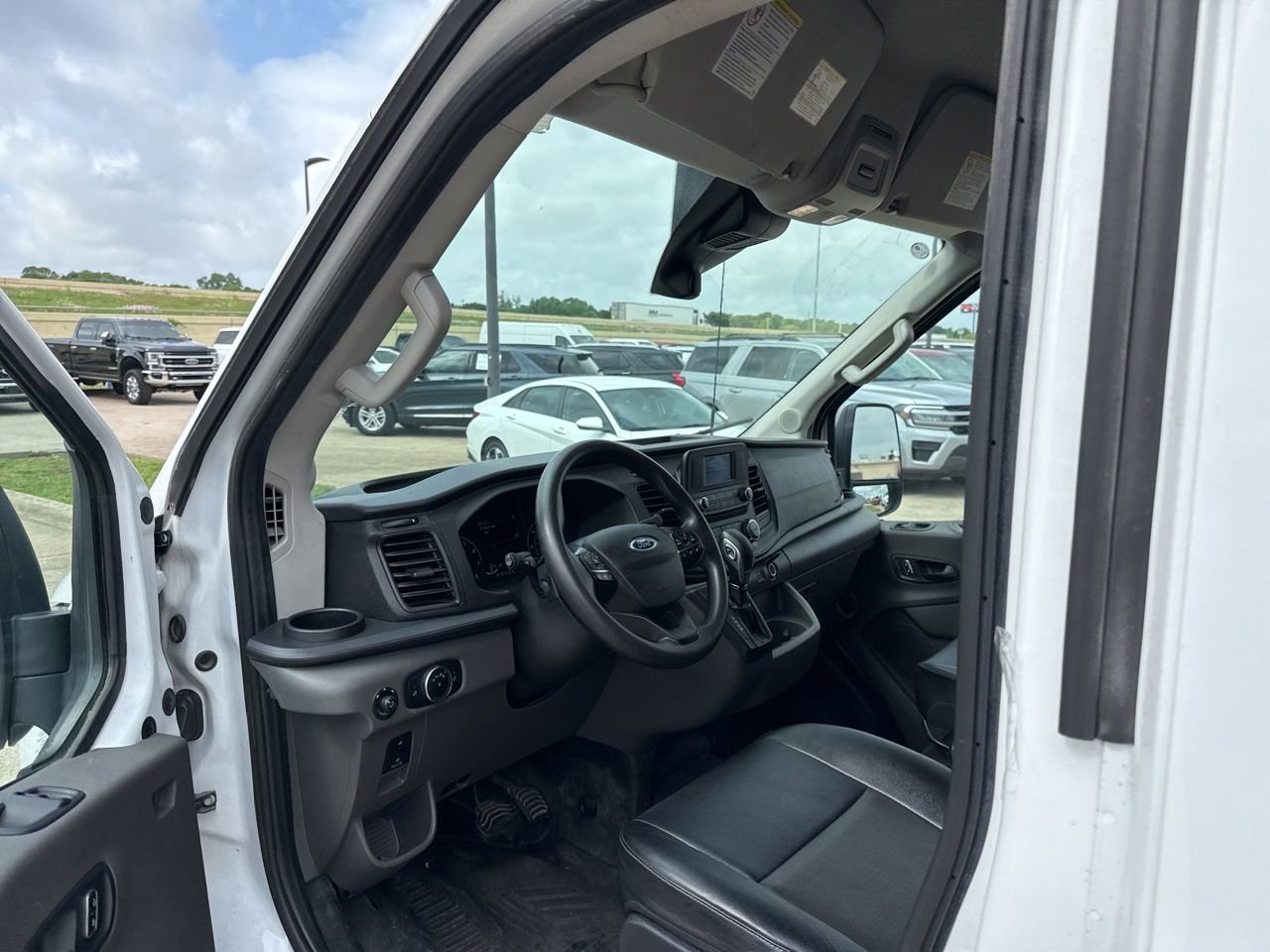 Used 2023 Ford Transit 250 148 High Roof Extended image 19