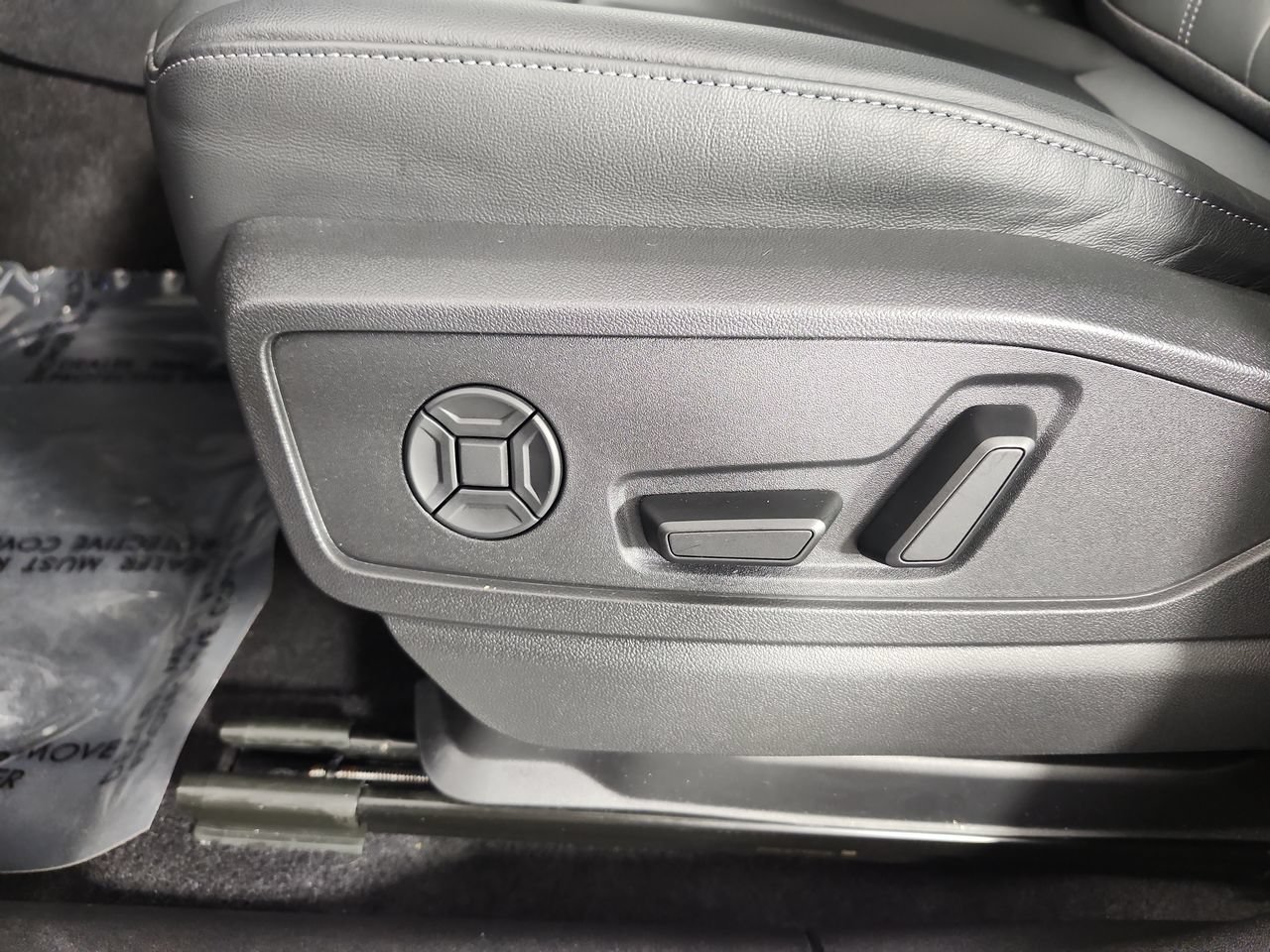 Used 2025 Audi Q5 Premium Plus w/ Premium Plus AWD/4WD image 21