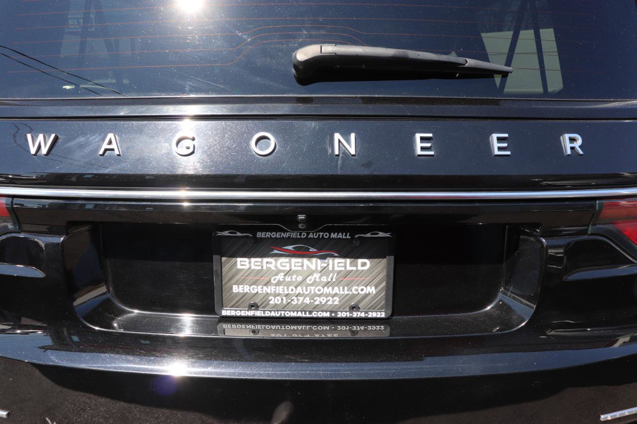 Used 2023 Jeep Wagoneer L Series II image 74