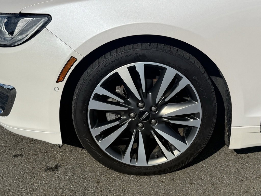 Used 2020 Lincoln MKZ Reserve w/ Elements Package image 10