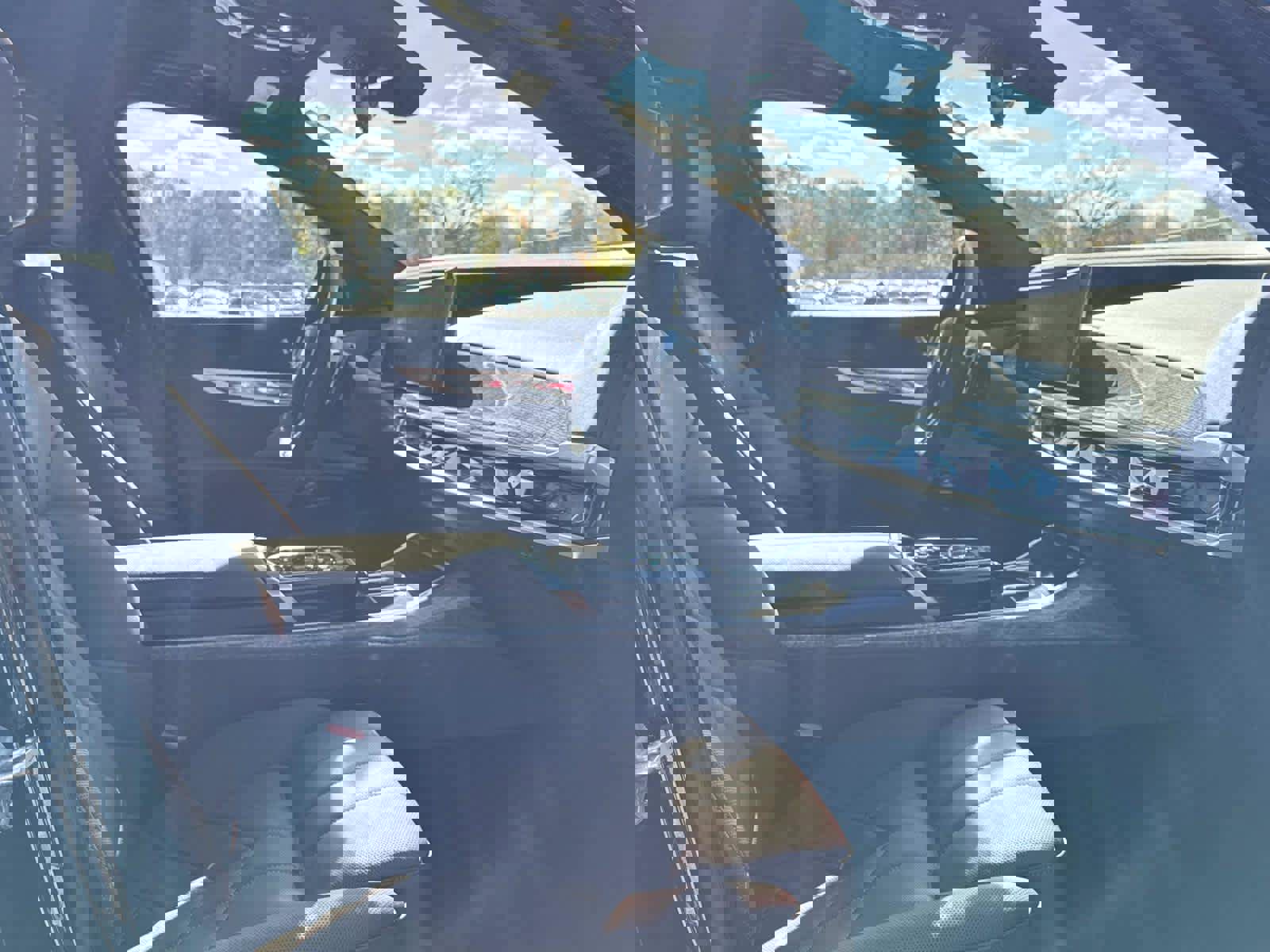 Certified 2025 BMW 760i xDrive w/ Executive Package image 16