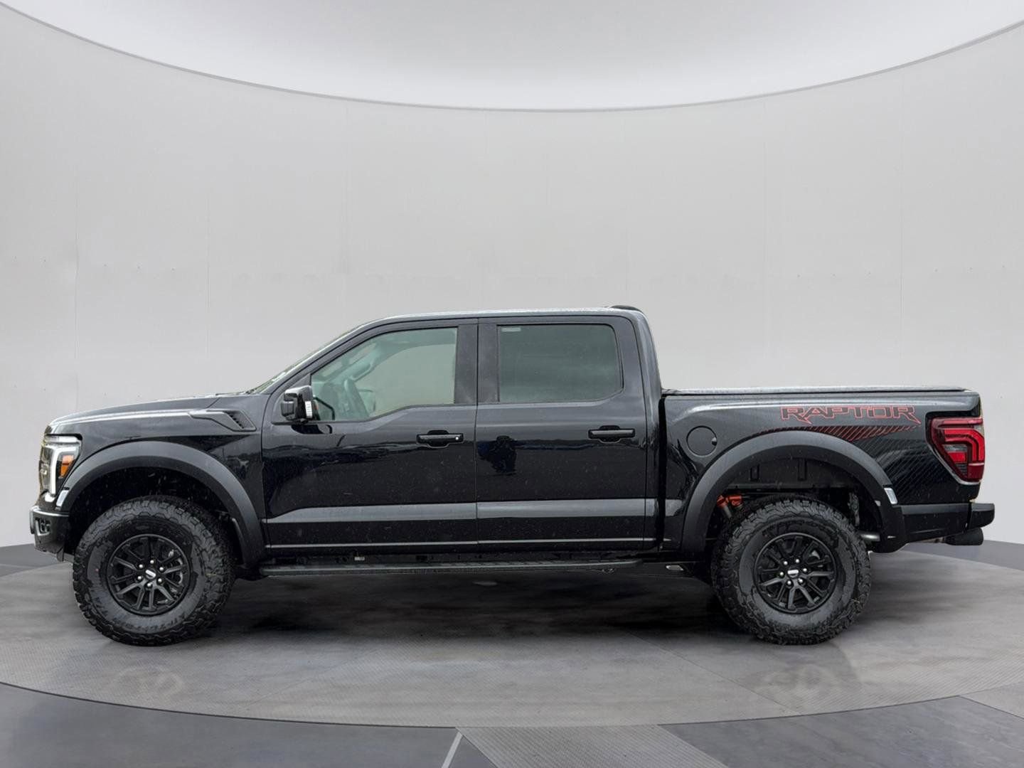 Used 2025 Ford F150 Raptor AWD/4WD image 2