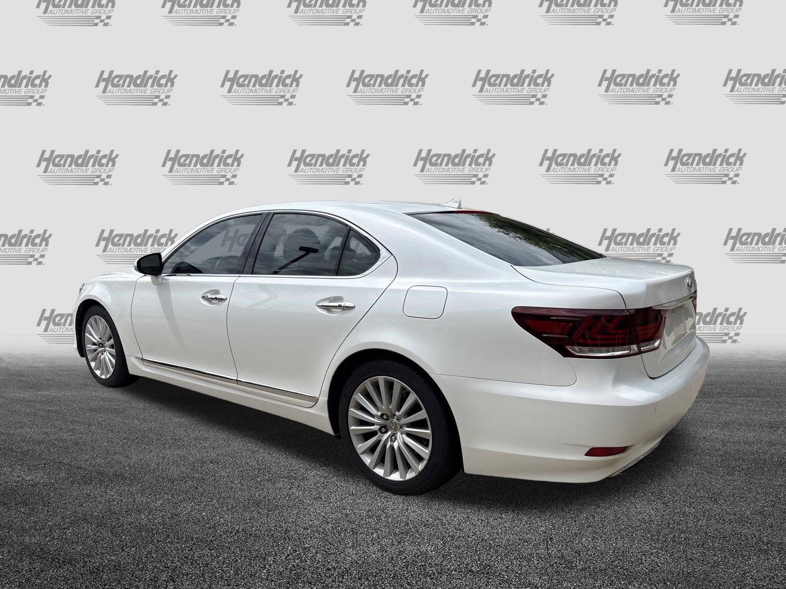 Used 2013 Lexus LS 460 AWD w/ Comfort Pkg image 8