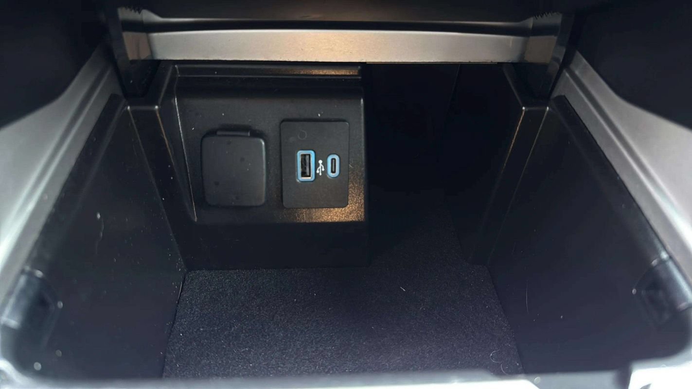 Used 2022 Ford Explorer ST w/ Equipment Group 401A AWD/4WD image 25