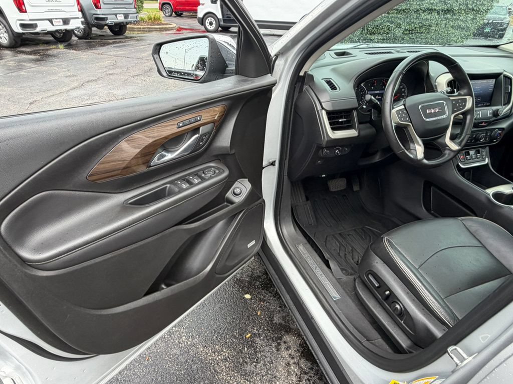 Certified 2019 GMC Terrain Denali w/ Advanced Safety Package AWD/4WD image 26