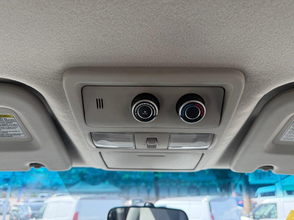 Used 2015 Nissan NV 3500 SV w/ Technology Package RWD image 41