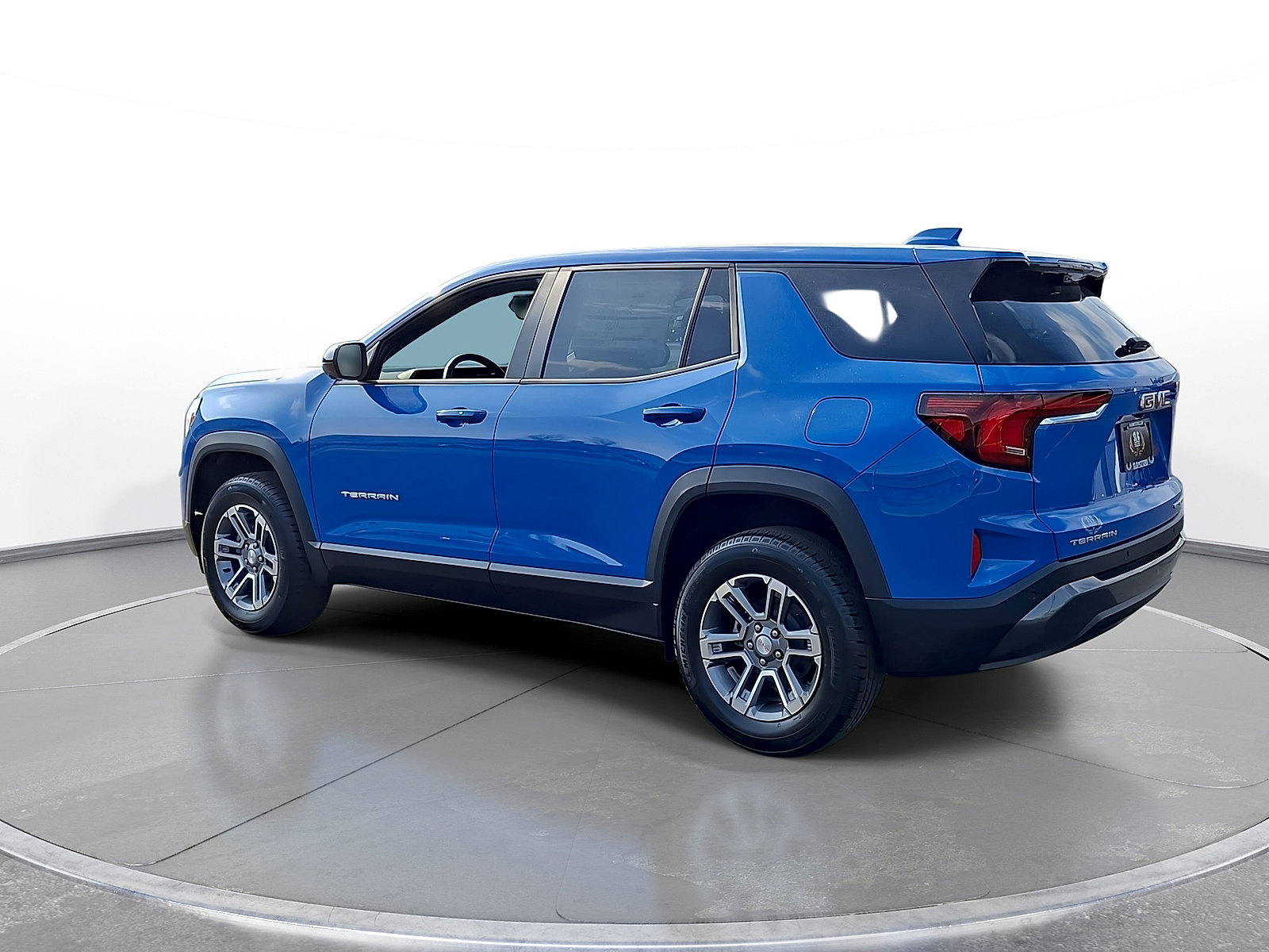 New 2026 GMC Terrain Elevation w/ Technology Package II FWD image 6