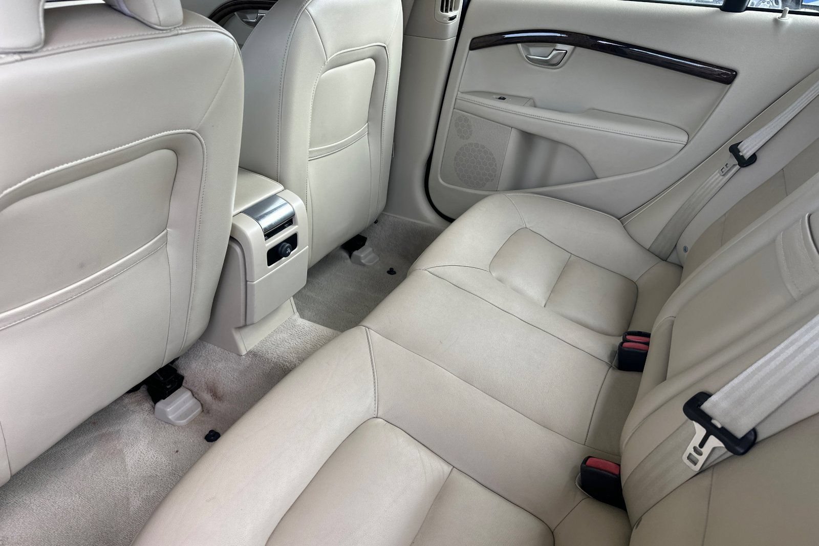 Used 2016 Volvo S80 T5 w/ Convenience Package FWD image 12