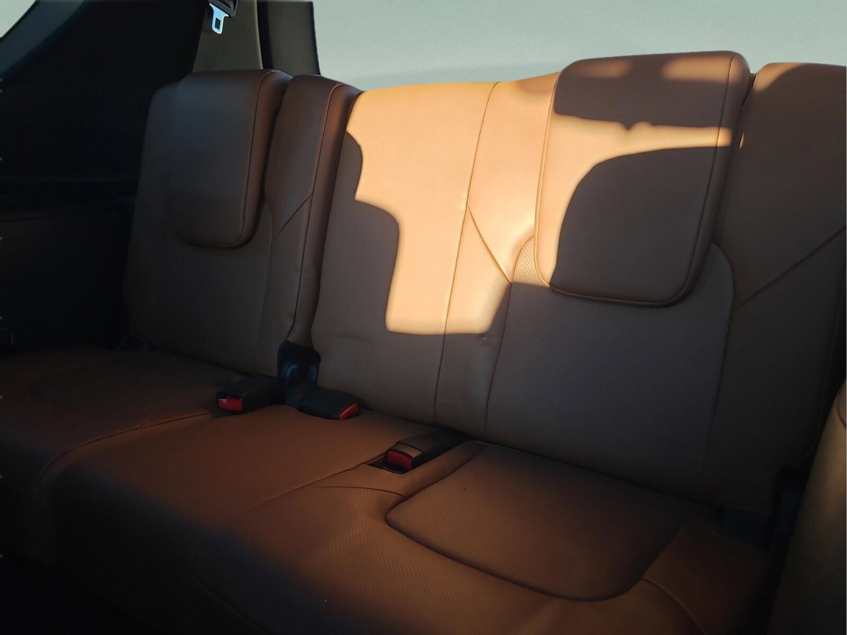 Used 2024 INFINITI QX80 Sensory image 11