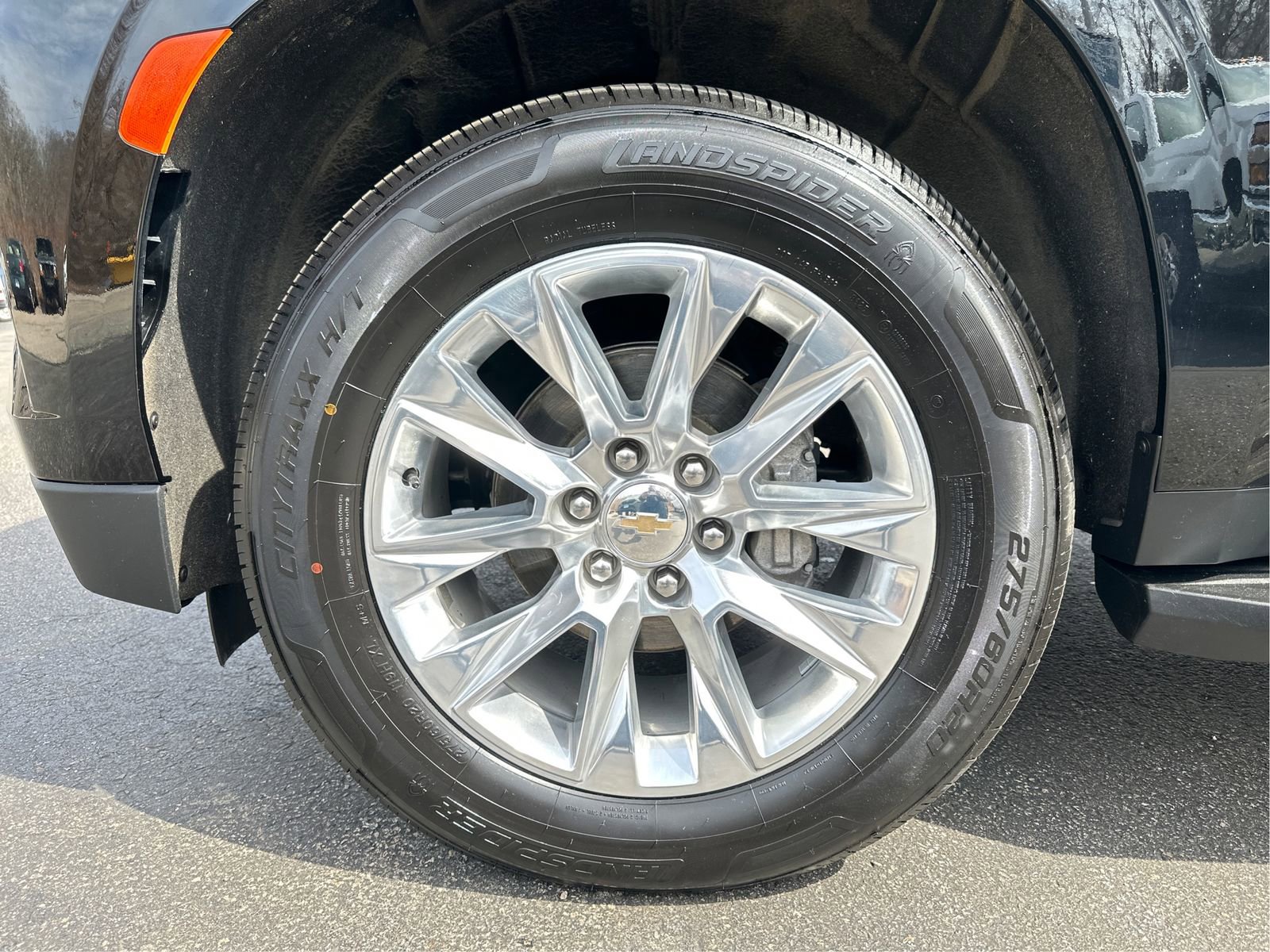 Certified 2024 Chevrolet Suburban Premier image 25