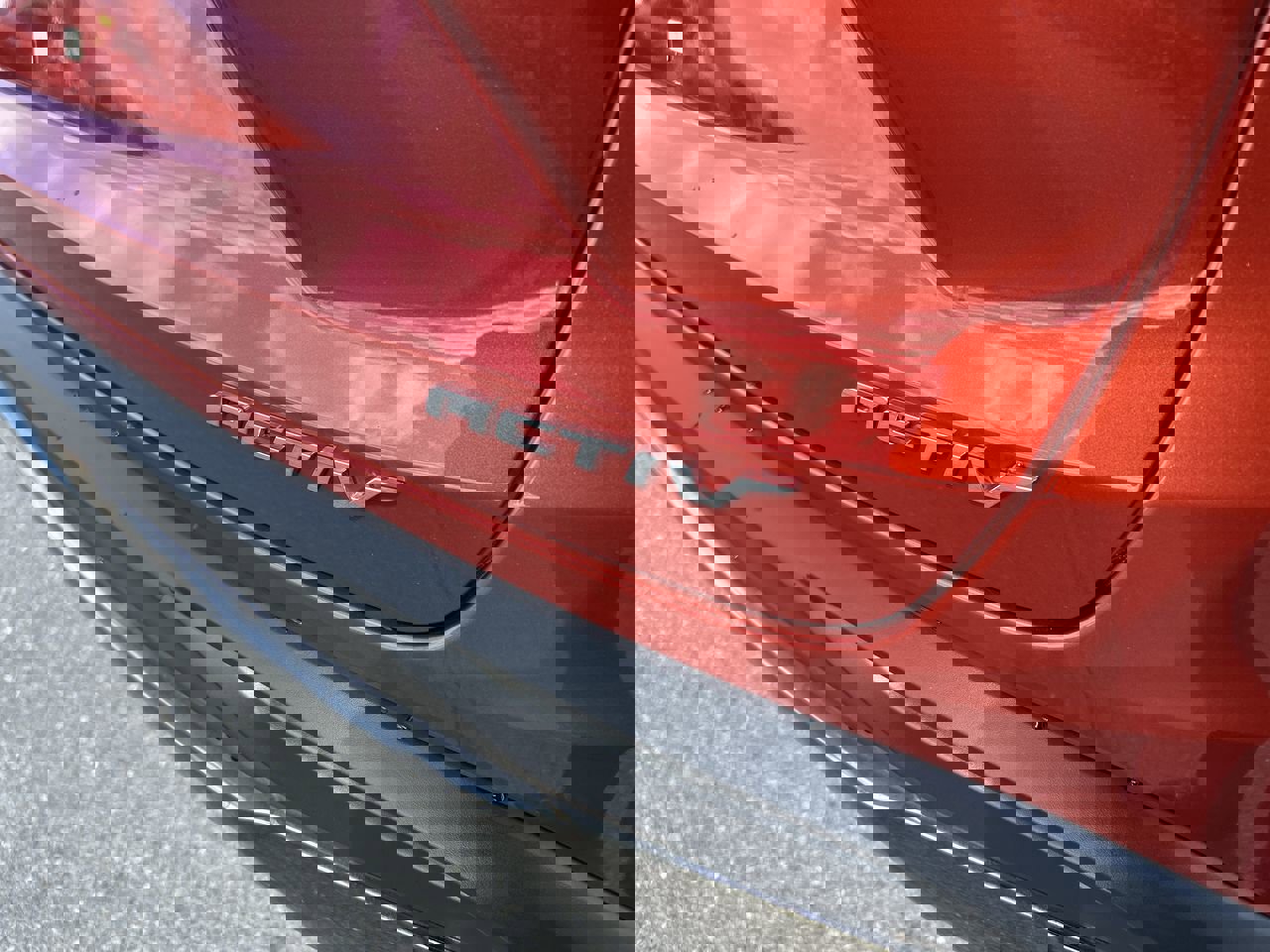 Used 2024 Chevrolet Trax ACTIV w/ Sunroof Package image 10