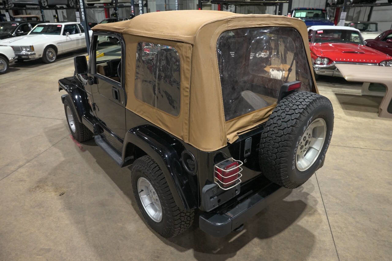 Used 2001 Jeep Wrangler Sahara image 32