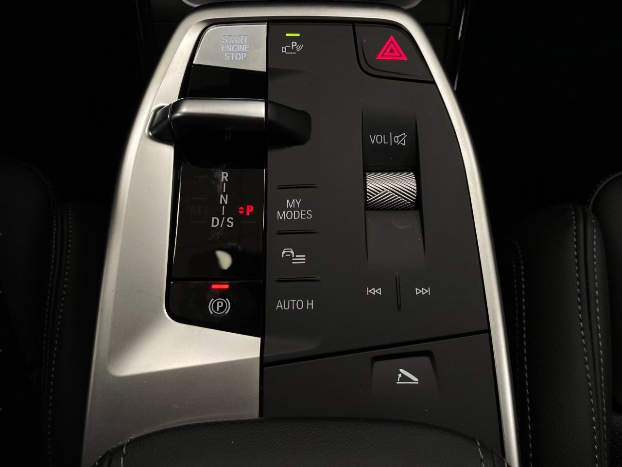 New 2026 BMW X2 xDrive28i AWD/4WD image 26