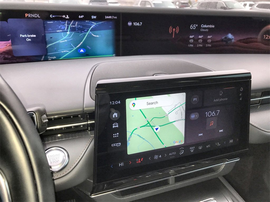 Used 2025 Lincoln Nautilus Premier w/ Jet Appearance Package image 18