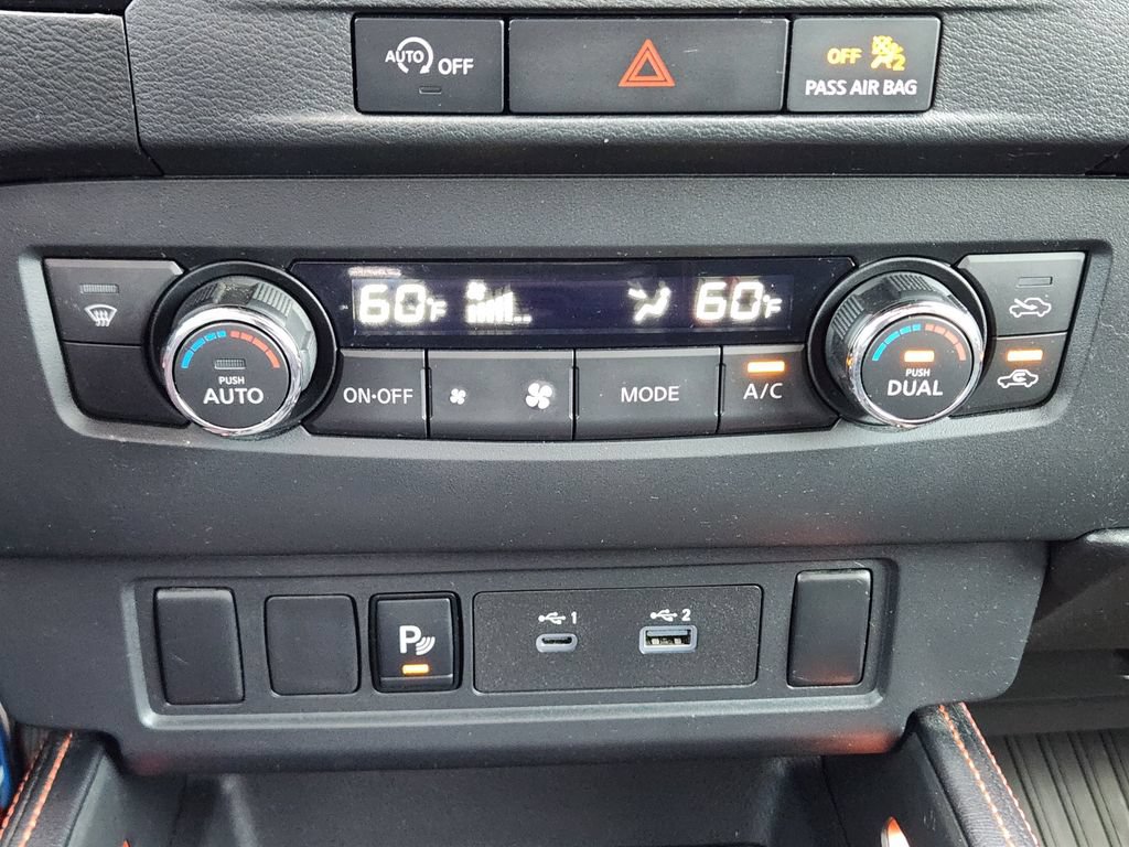 Used 2024 Nissan Frontier PRO-4X w/ Technology Package AWD/4WD image 19