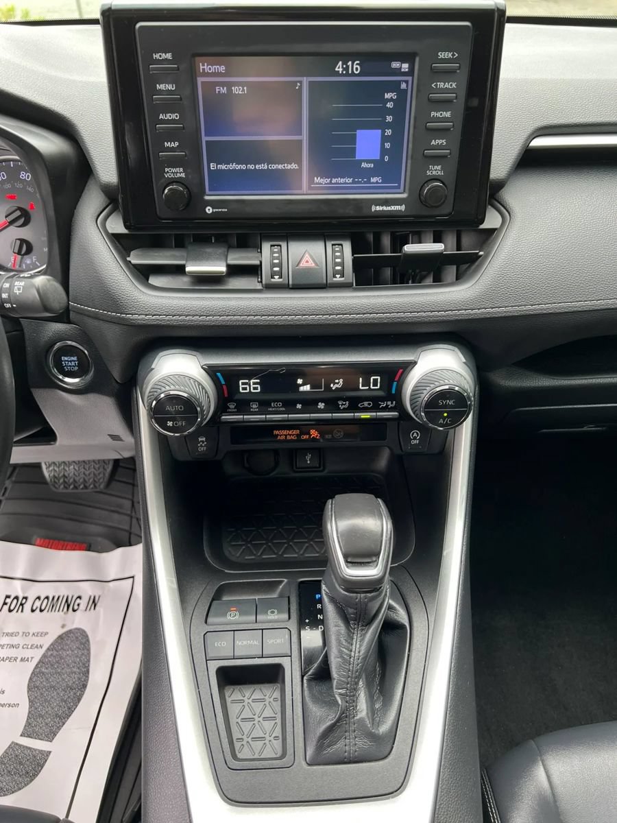 Used 2022 Toyota RAV4 XLE Premium FWD image 18