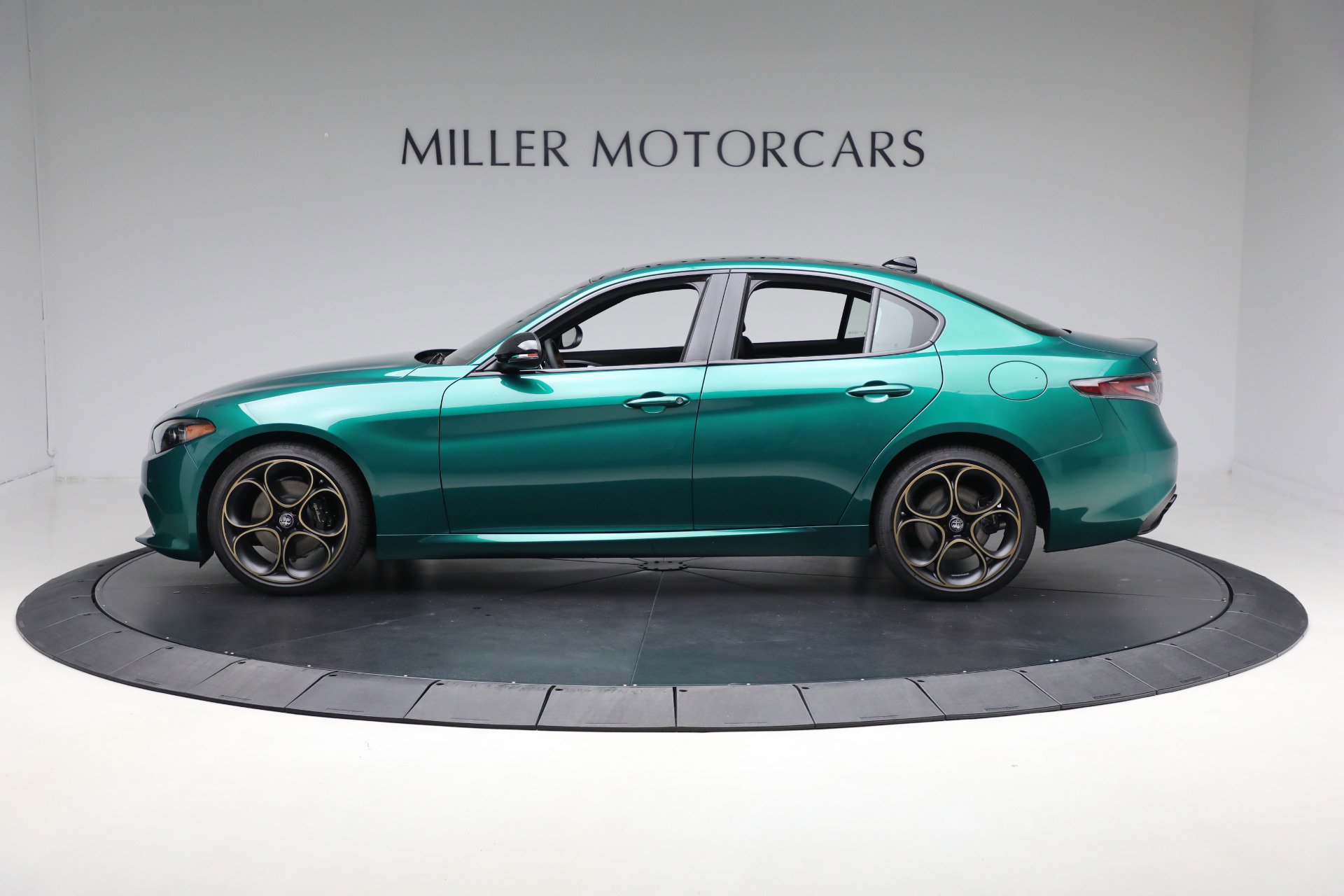 New 2025 Alfa Romeo Giulia AWD w/ Driving Assist Package image 2