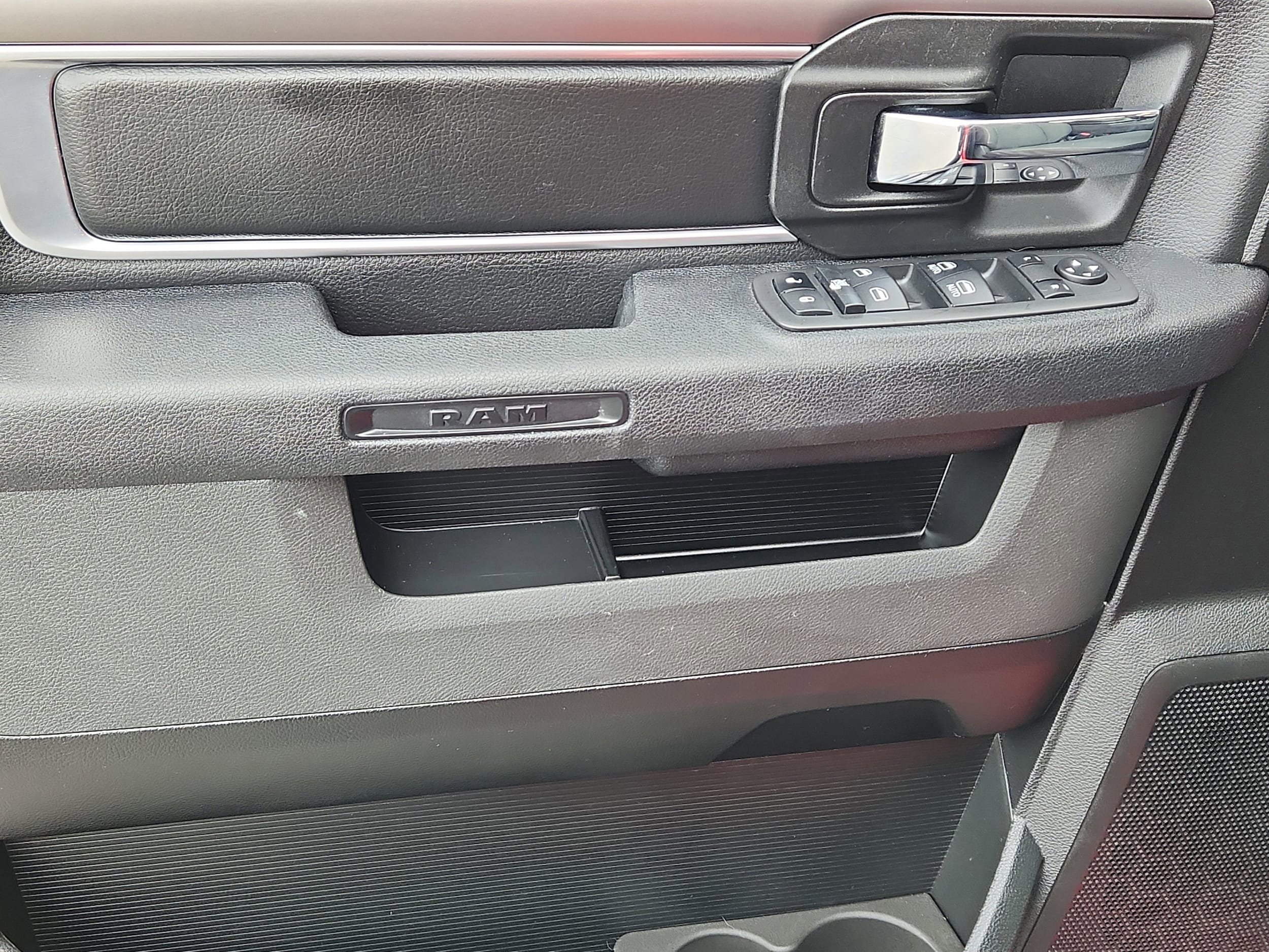 Used 2024 RAM 1500 Classic Warlock AWD/4WD image 8