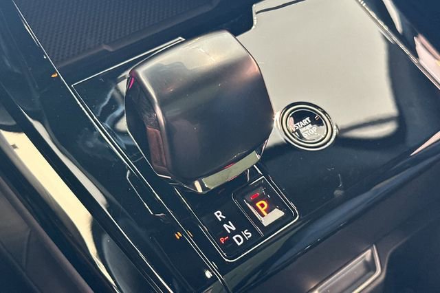 New 2026 Land Rover Range Rover Sport SV image 19