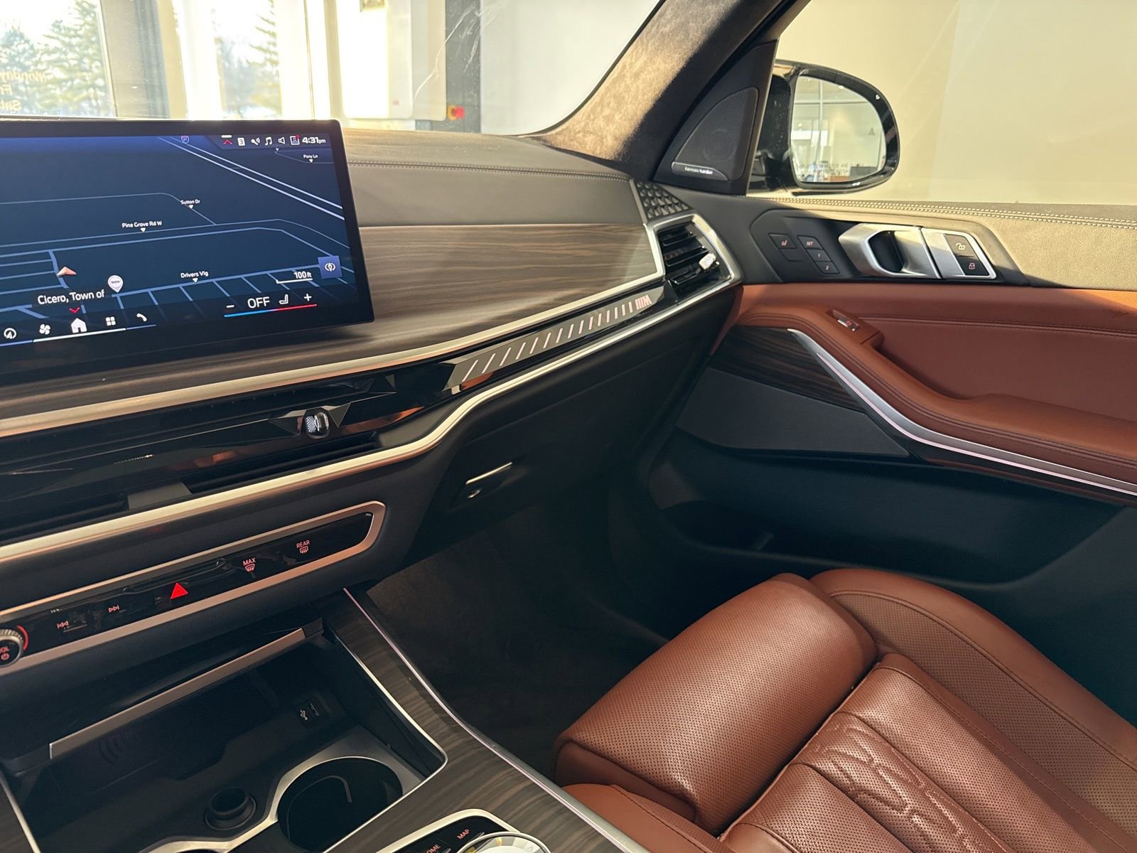 Certified 2025 BMW X7 M60i image 26