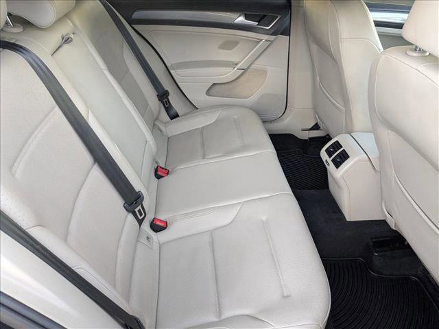 Used 2019 Volkswagen Golf Alltrack SE image 19