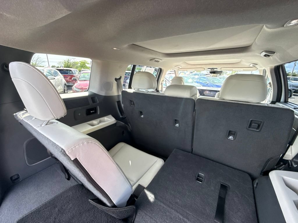Used 2024 Hyundai Santa Fe Limited AWD/4WD image 19