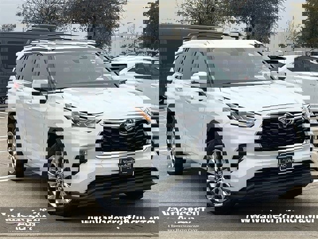 Used 2022 Toyota Highlander Limited
