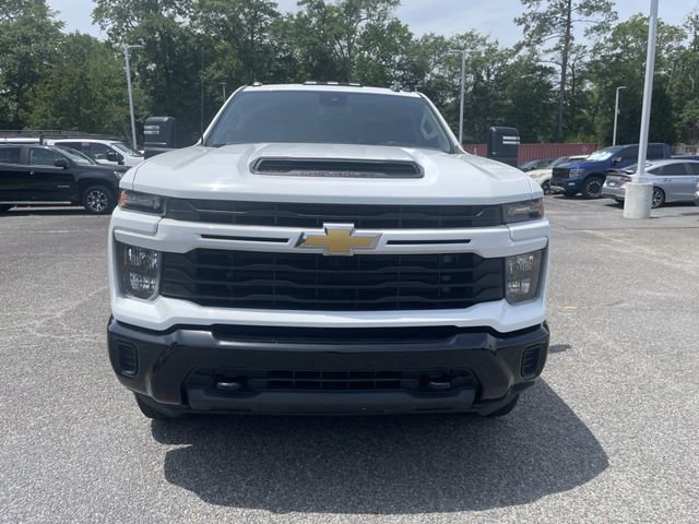 Used 2025 Chevrolet Silverado 2500 Custom AWD/4WD image 2