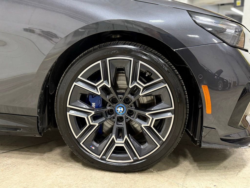 Used 2025 BMW i5 xDrive40 w/ M Sport Package image 48