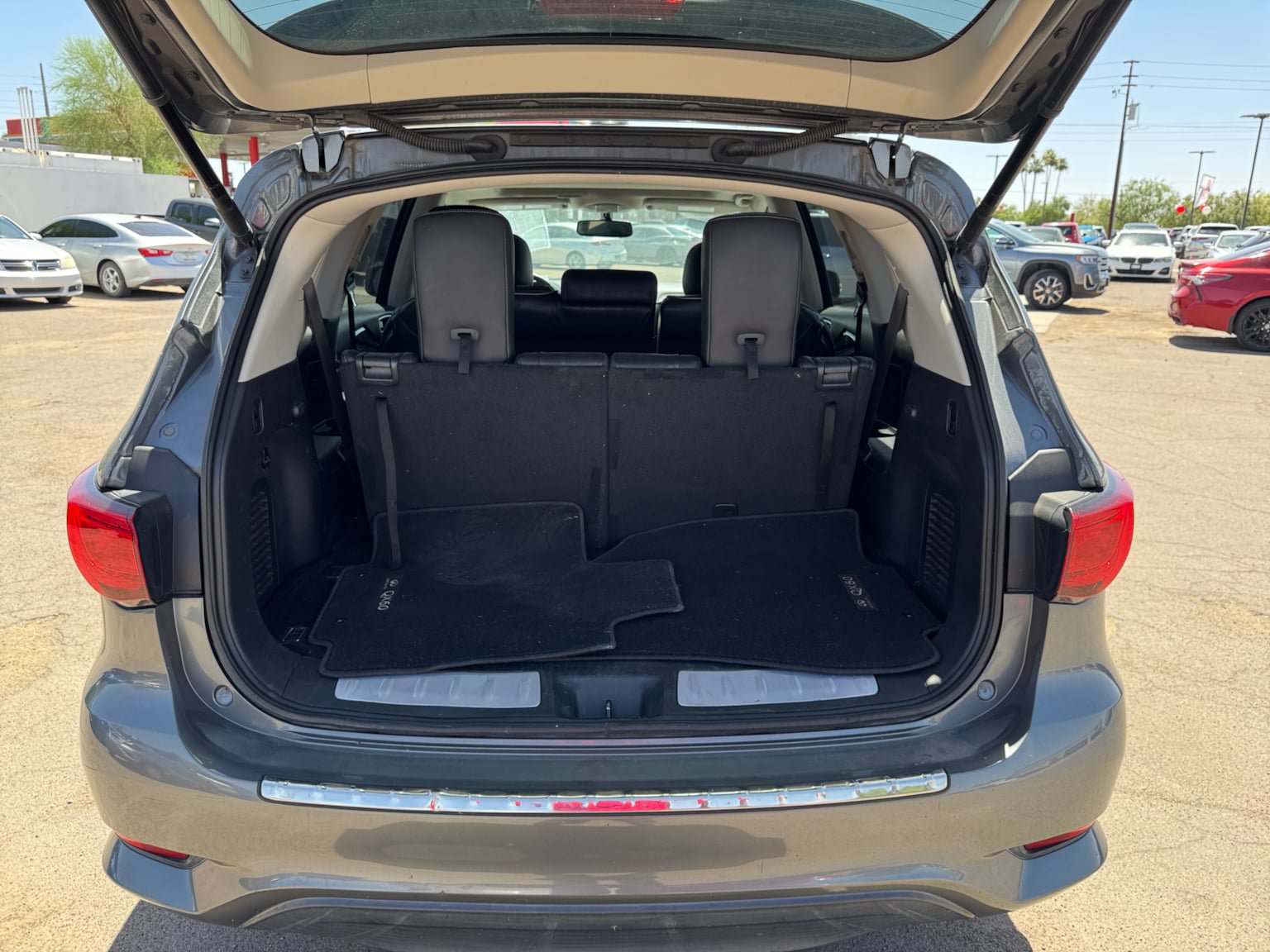 Used 2018 INFINITI QX60 FWD w/ Premium Package image 19