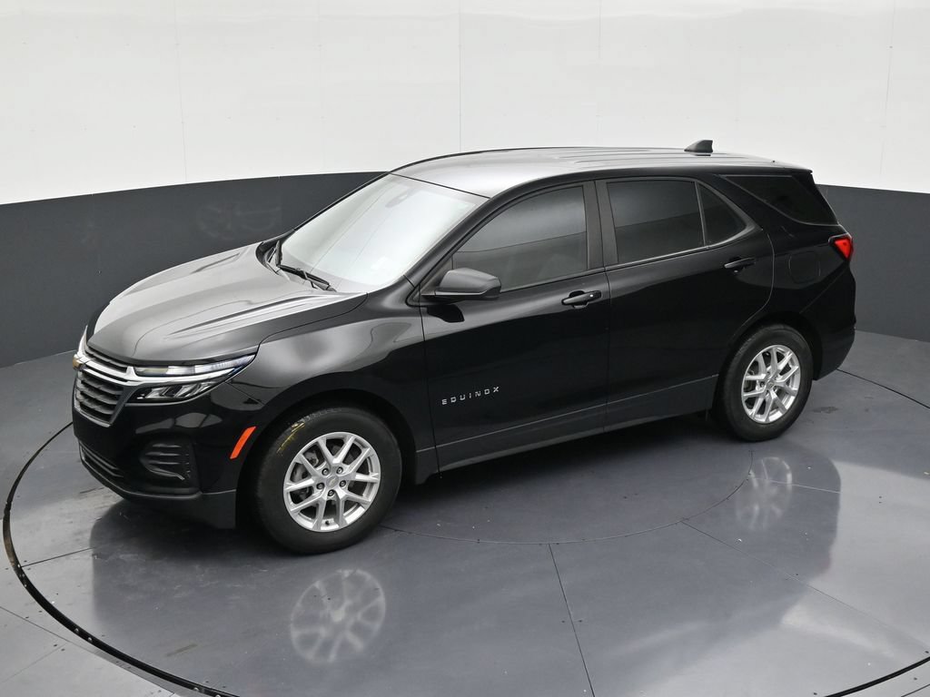 Used 2024 Chevrolet Equinox LS FWD image 11