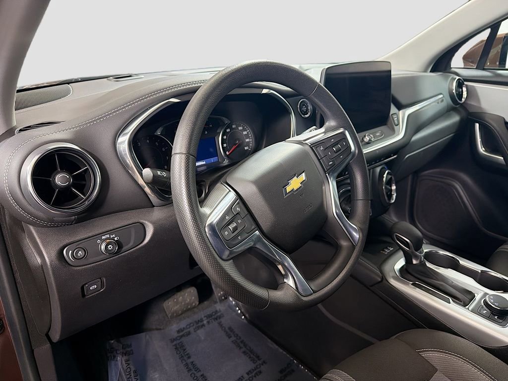 Used 2024 Chevrolet Blazer LT w/ Convenience Package image 9