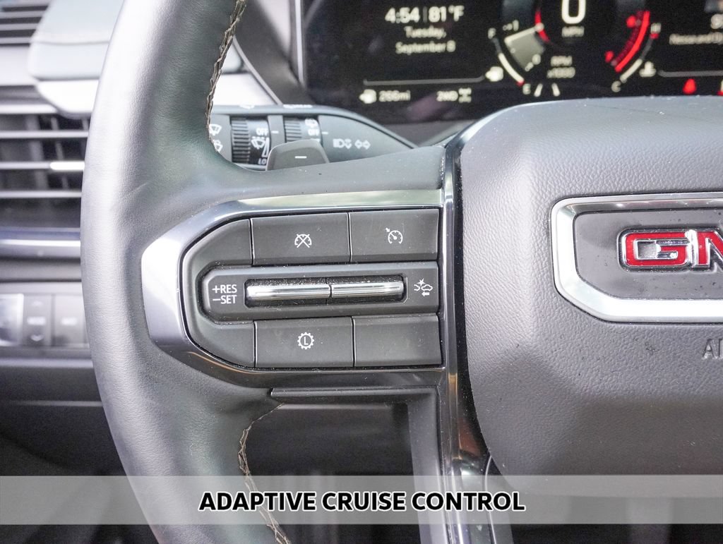Used 2025 GMC Acadia AT4 w/ Luxury Package AWD/4WD image 5
