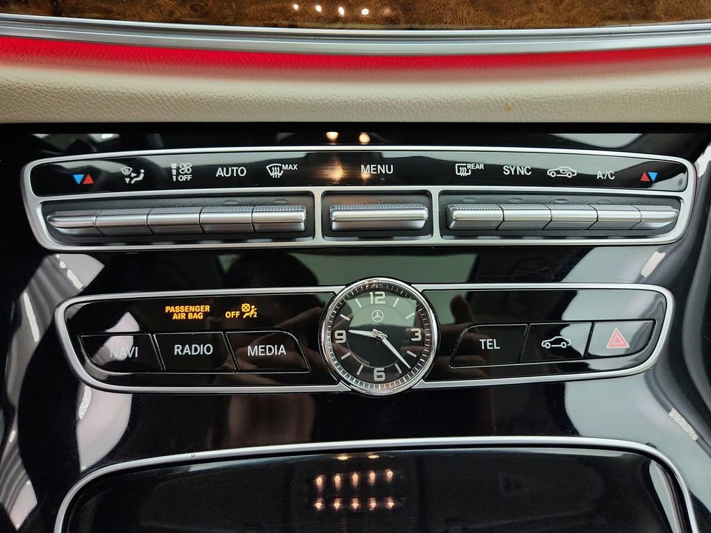 Used 2017 Mercedes-Benz E 300 4MATIC image 16