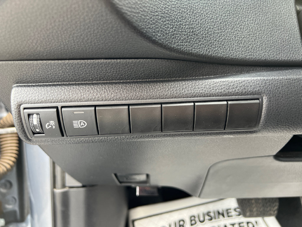 Used 2025 Toyota Corolla LE FWD image 19