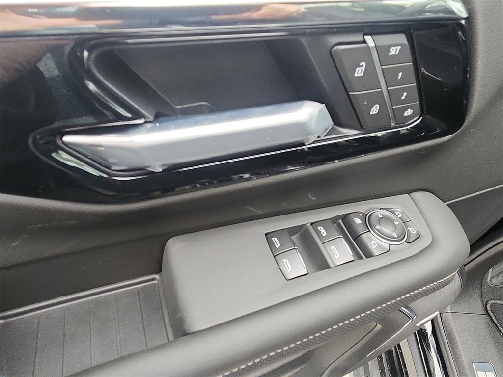 New 2026 Chevrolet Suburban Premier w/ Sun And Tow Package image 23