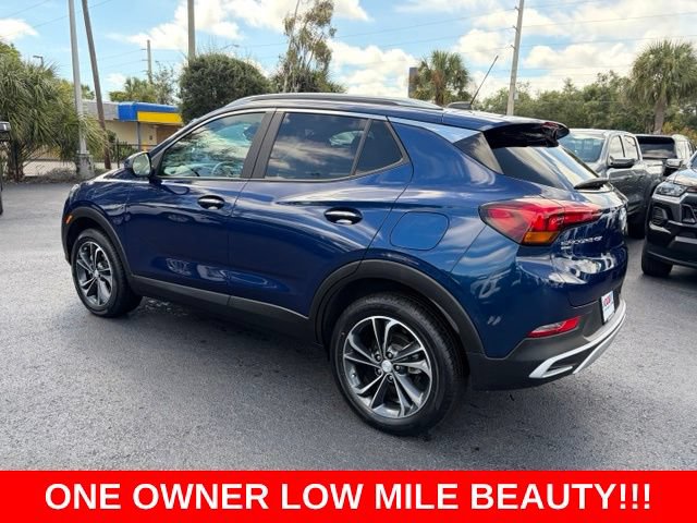 Used 2023 Buick Encore GX Select w/ Safety Package II AWD/4WD image 4