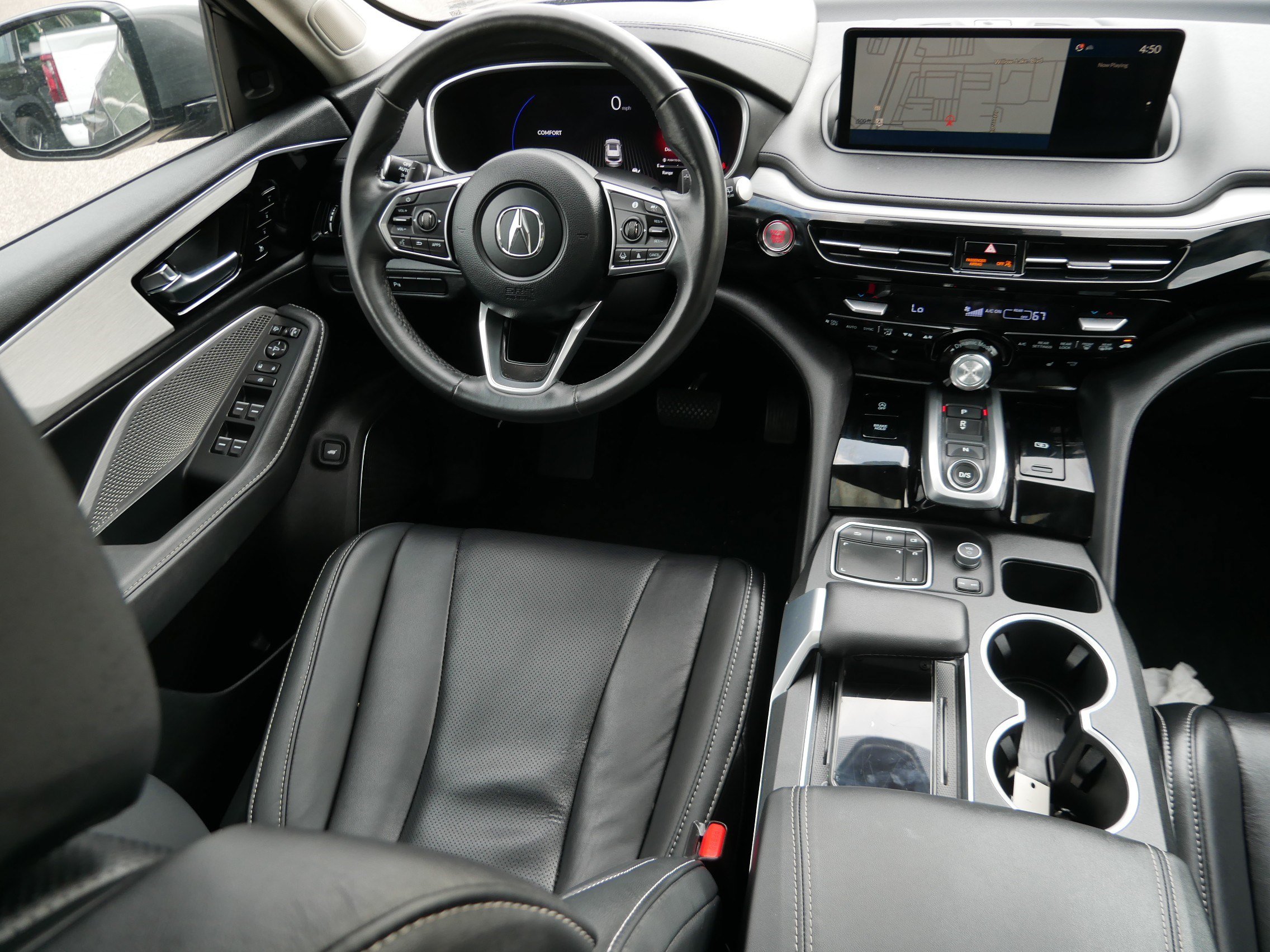 Certified 2024 Acura MDX SH-AWD w/ Technology Package image 9