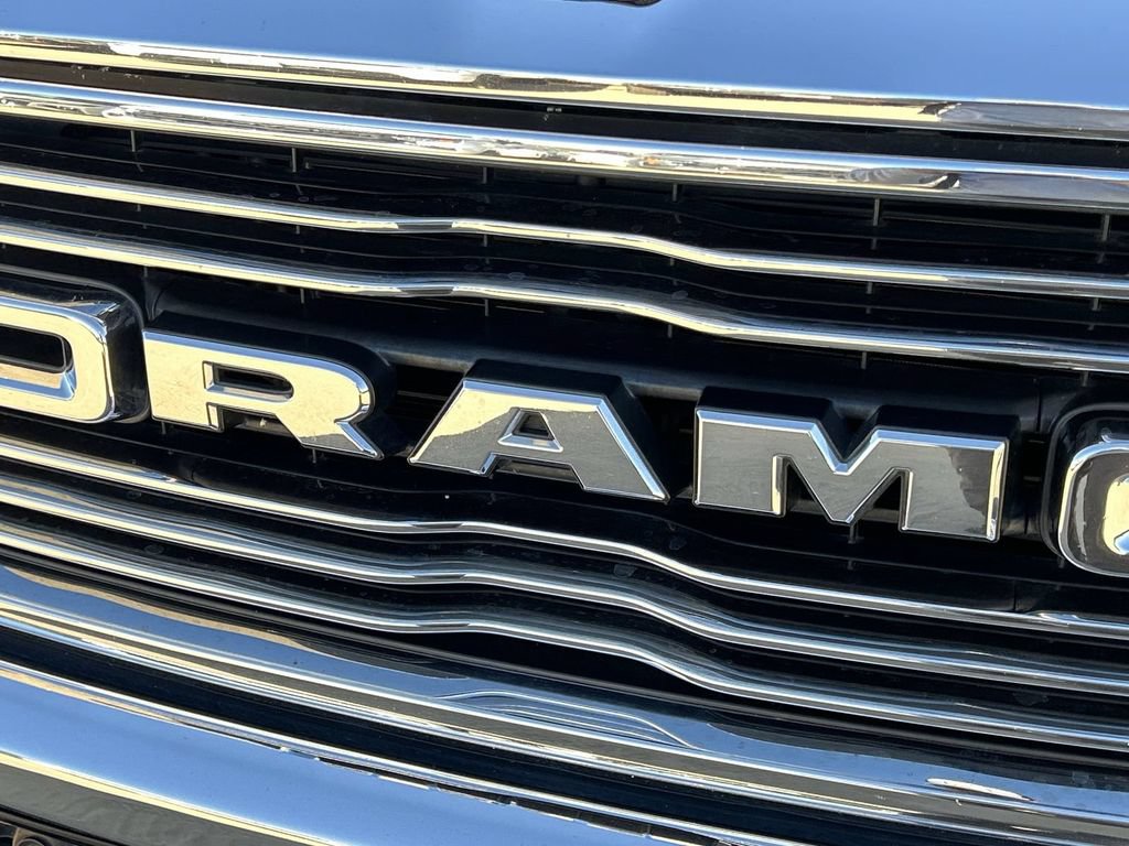 Used 2019 RAM 1500 Laramie RWD image 30