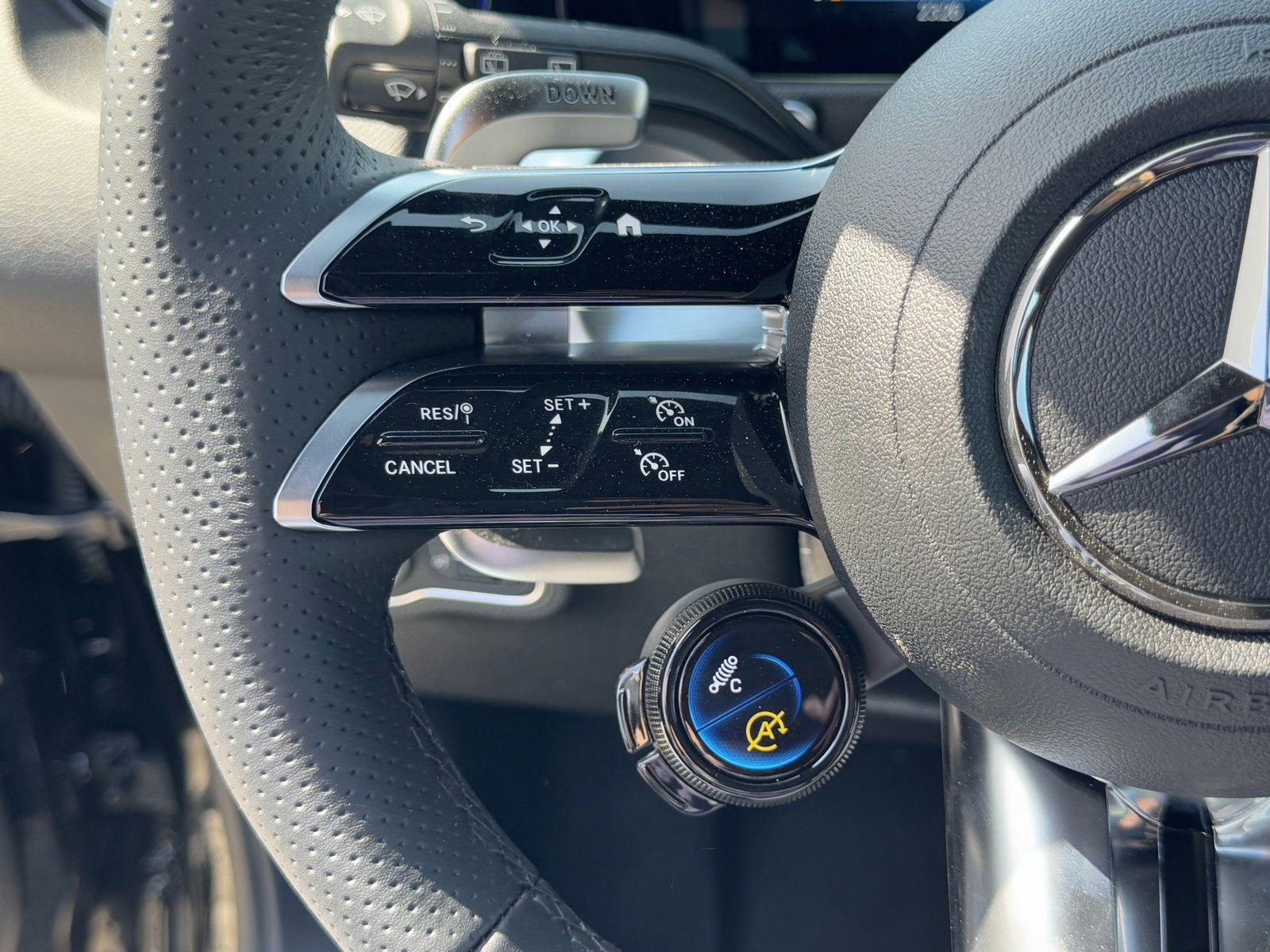 New 2025 Mercedes-Benz GLB 35 AMG 4MATIC image 24