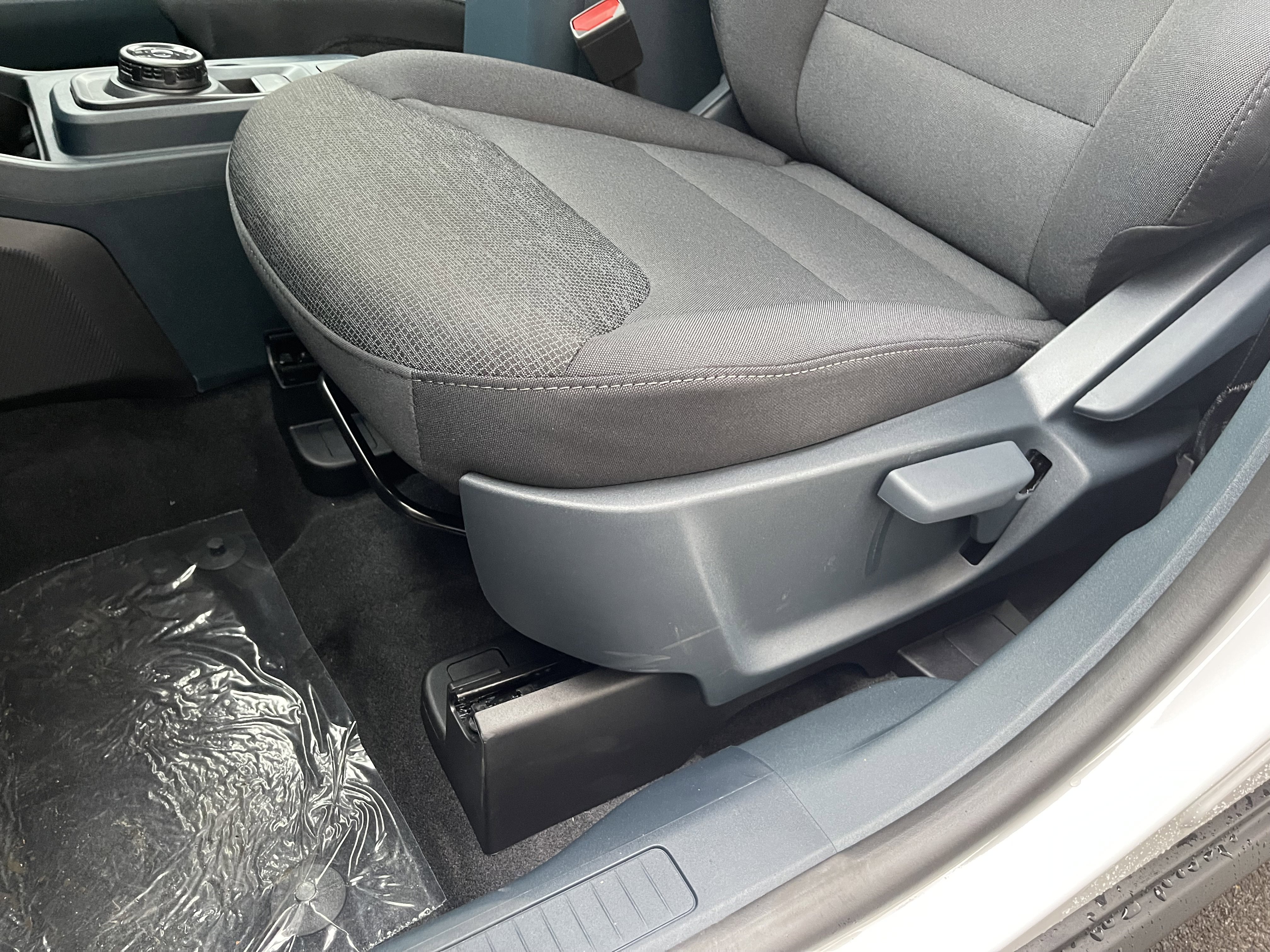 New 2025 Ford Maverick XL image 16