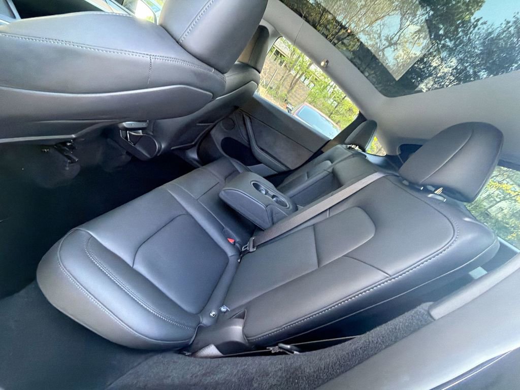 Used 2025 Tesla Model Y Performance AWD/4WD image 23