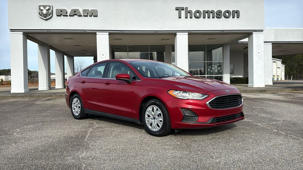 Used 2020 Ford Fusion S image 2