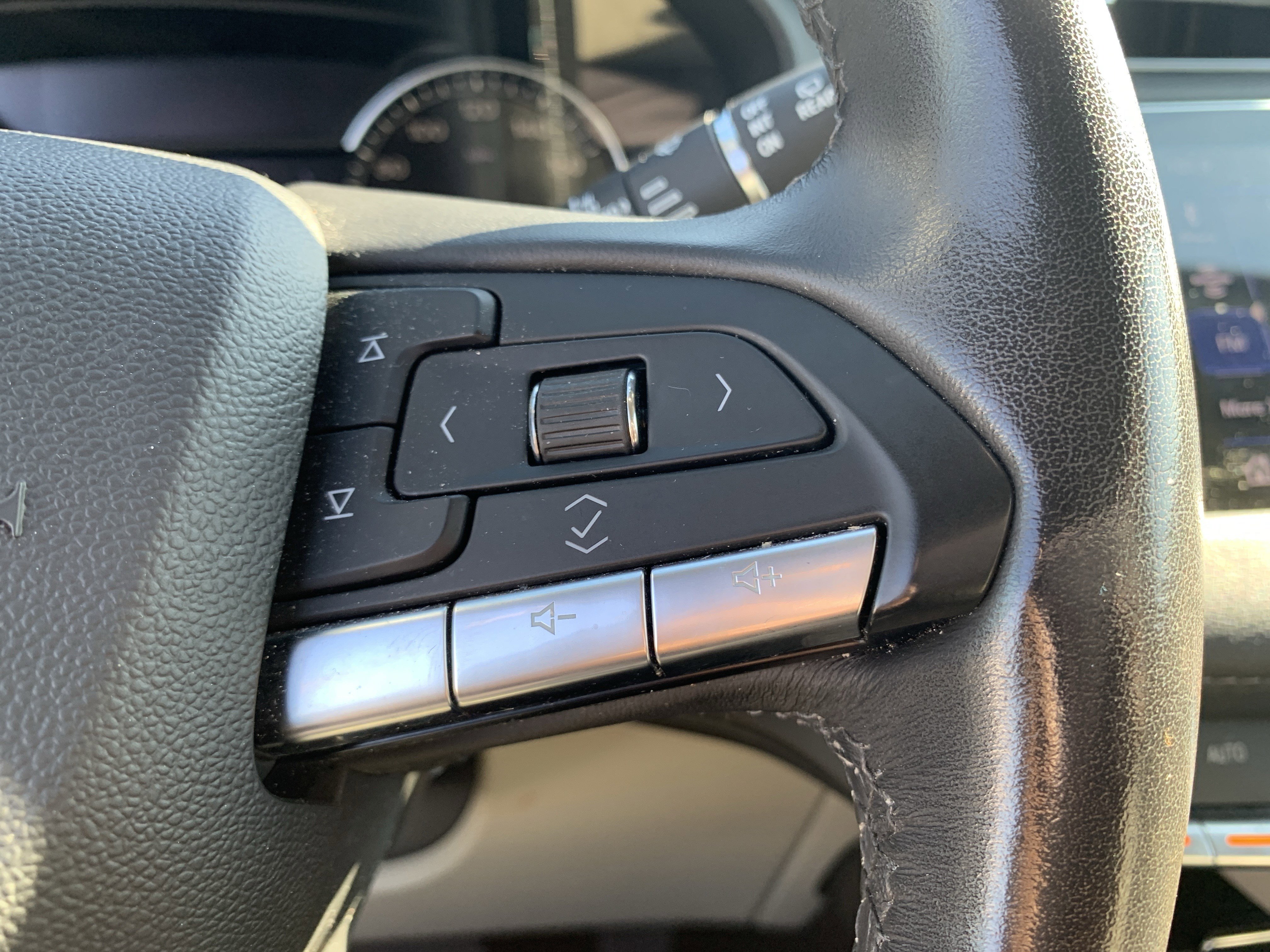 Used 2020 Cadillac XT4 Premium Luxury image 20