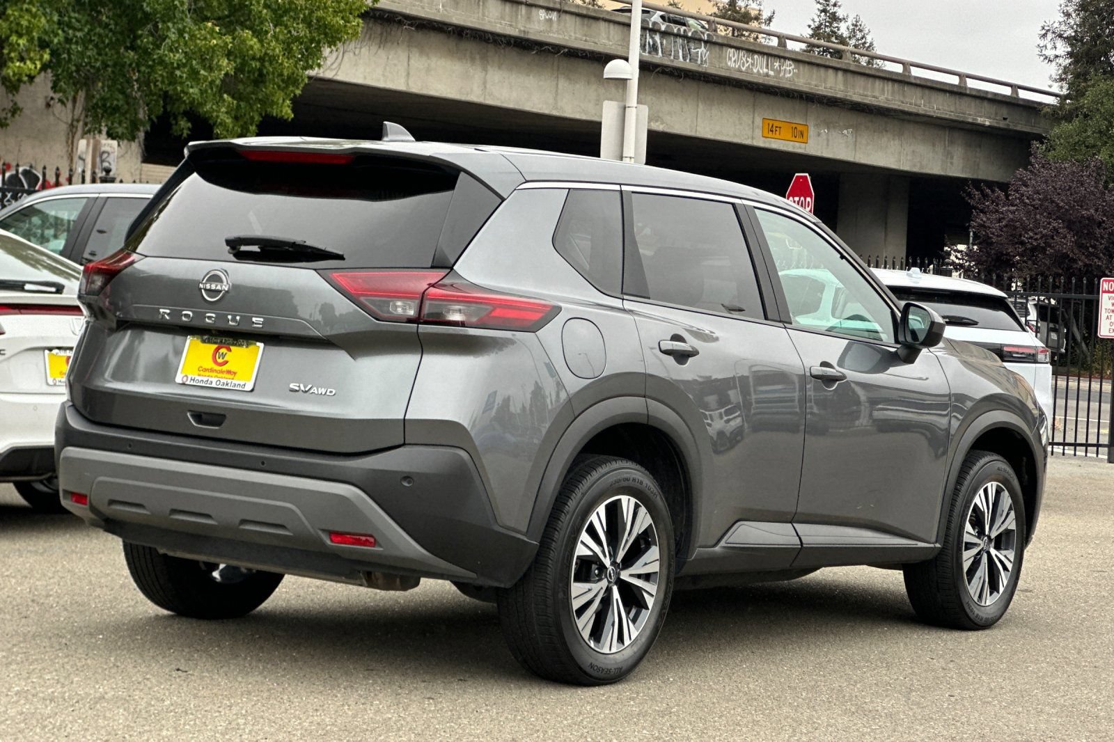 Used 2023 Nissan Rogue SV AWD/4WD image 5
