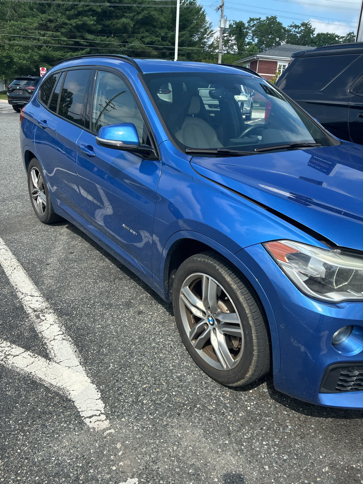 Used 2017 BMW X1 xDrive28i AWD/4WD image 3